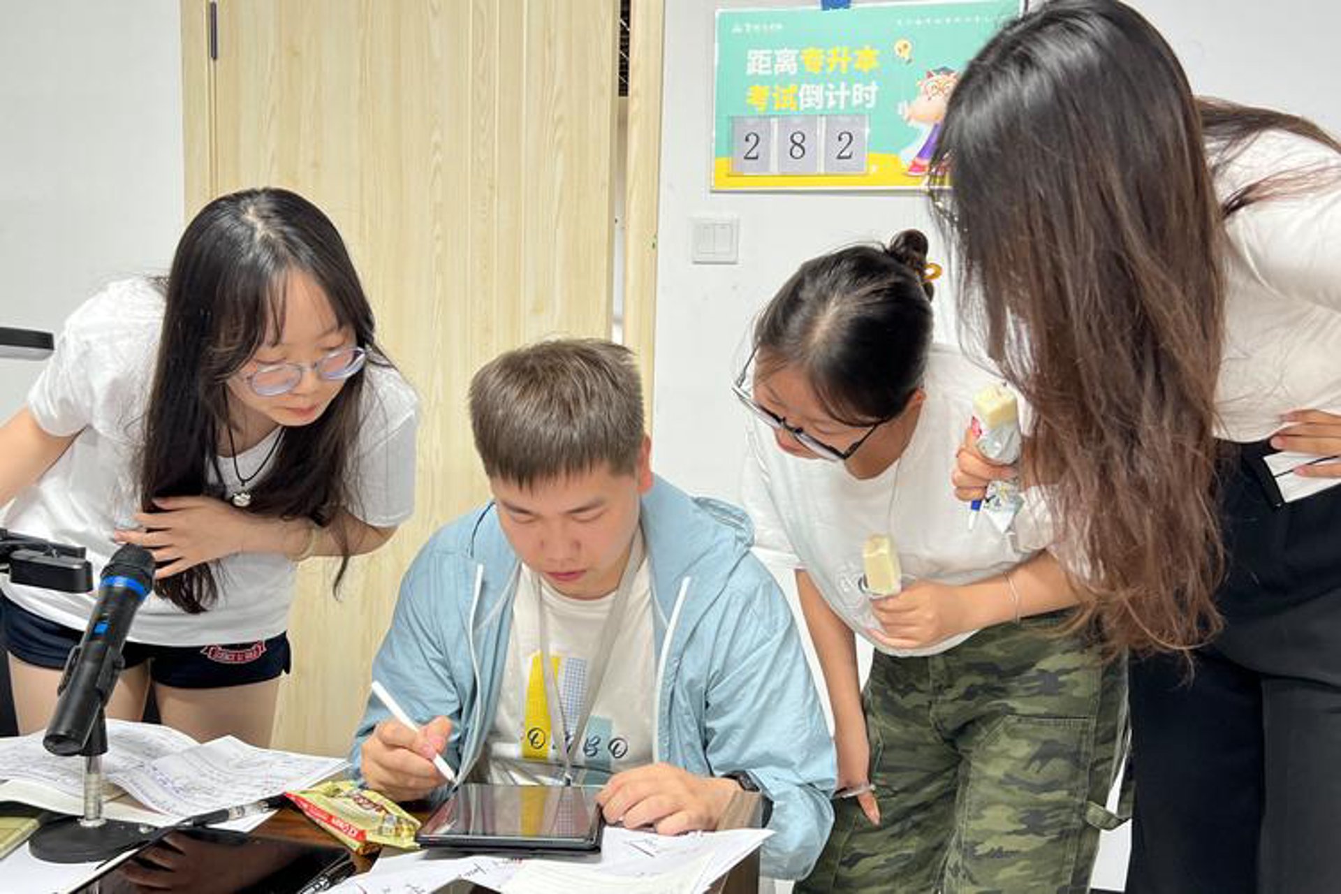 网站设计趋势解读：企业如何选择合适的网站建设公司