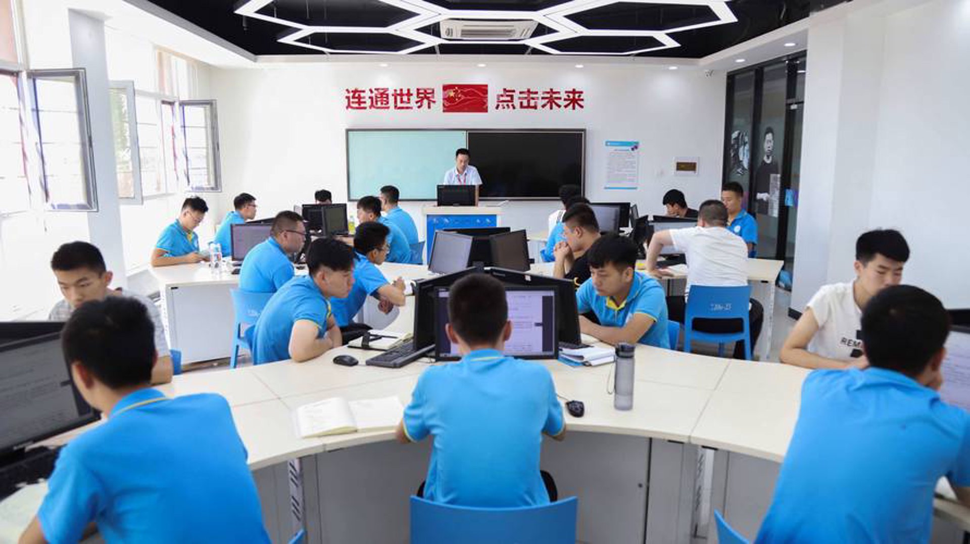 企业网站设计的实用技巧——以杭州为例